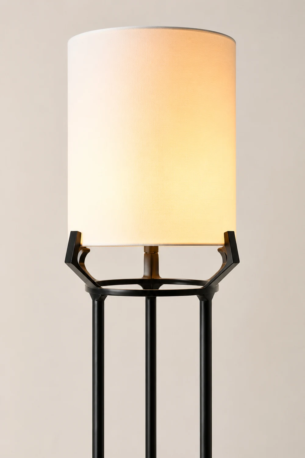 Eryn Schwarzes Stativ-Stehleuchte, Metall & Textil, 165CM Lang - Lumpaz