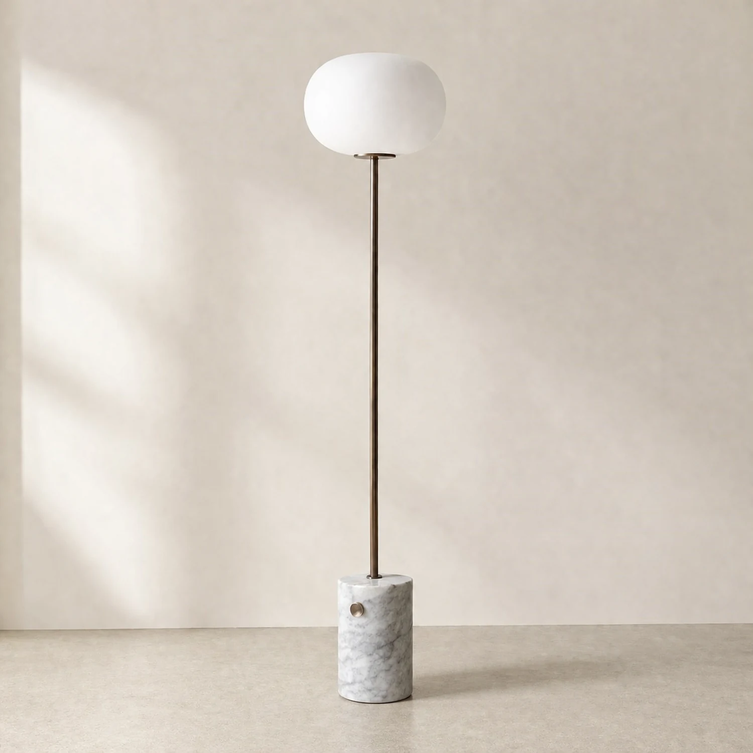 Valentina Eiförmig Stehleuchte, Metall & Marmor, 150CM Lang - Lumpaz