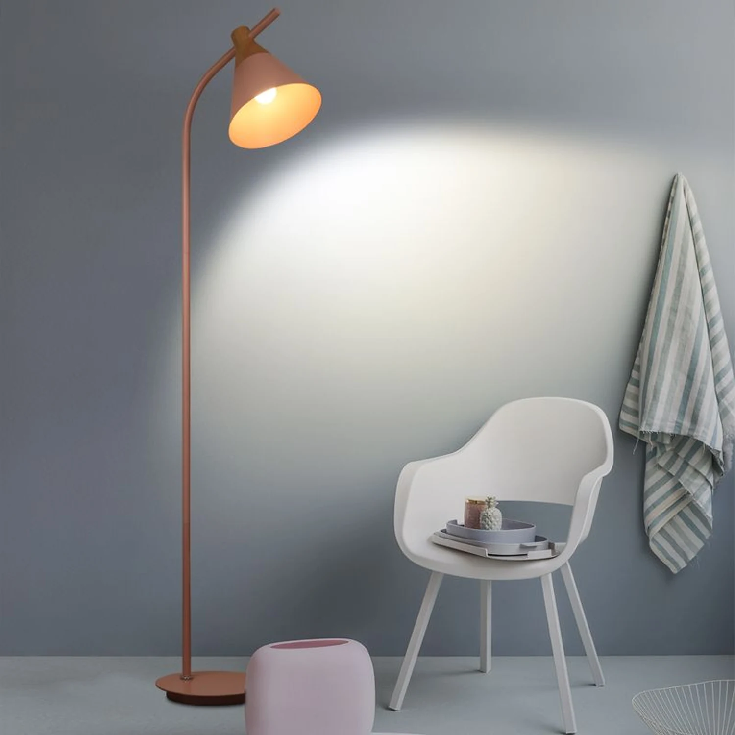 Morandi Stehleuchte, Metall, 3 Farben, 150CM Lang - Lumpaz