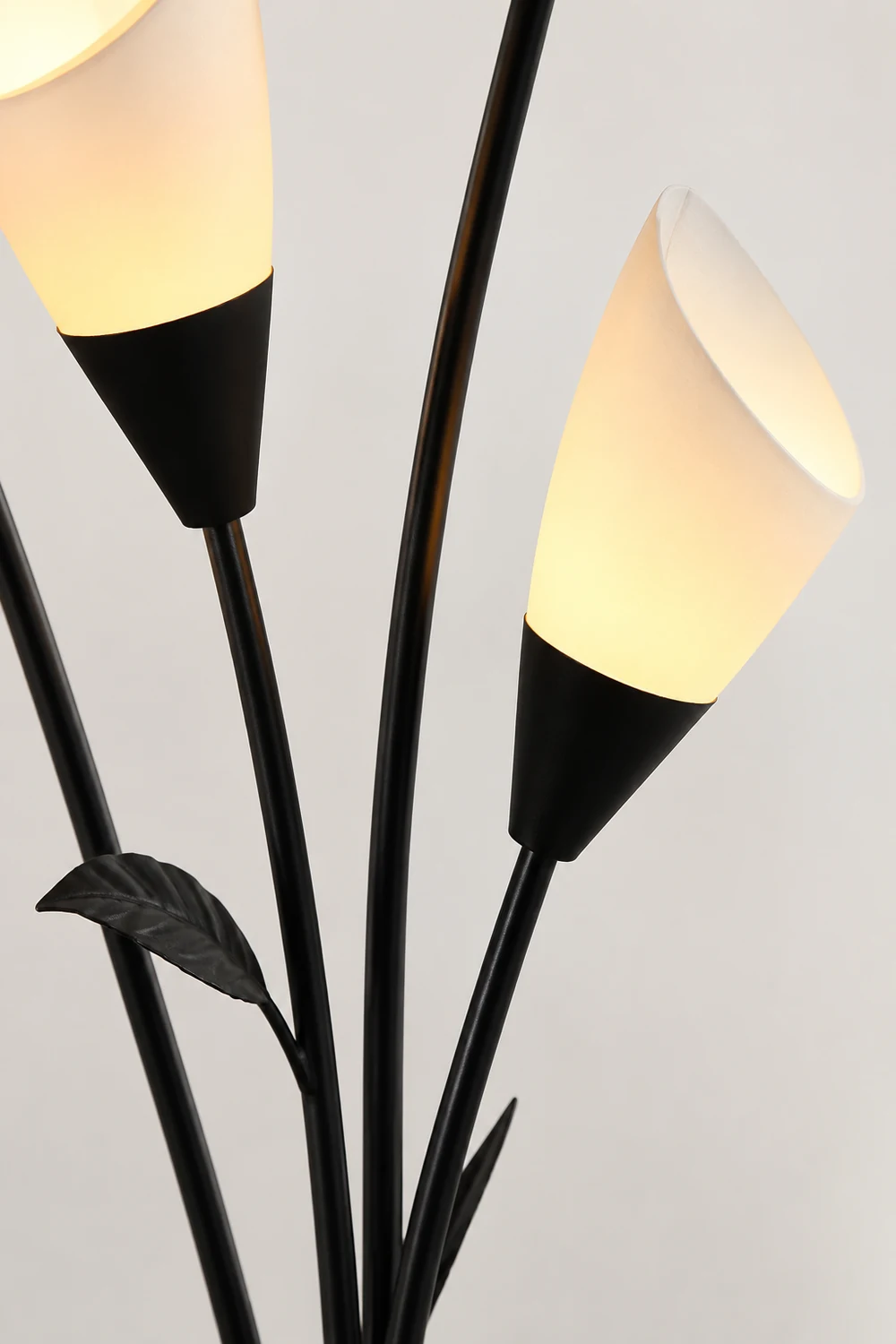 Bella Schwarze Stehleuchte in Form von Blütenzweigen, 6-flammig, 168CM Lang - Lumpaz