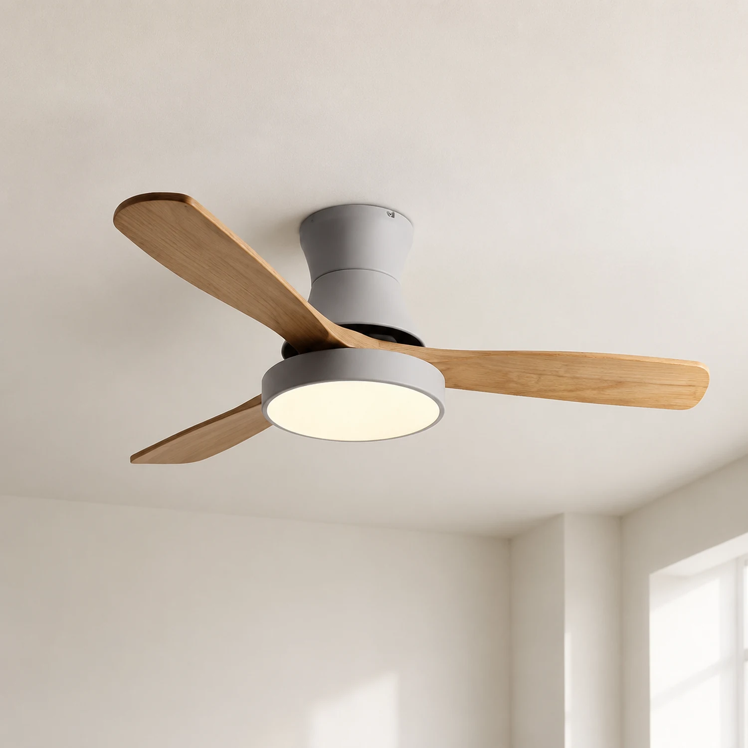 Walters 3-Blatt Deckenventilator mit Beleuchtung, Weiß & Grau, Metall & Holz, ∅132CM - Lumpaz