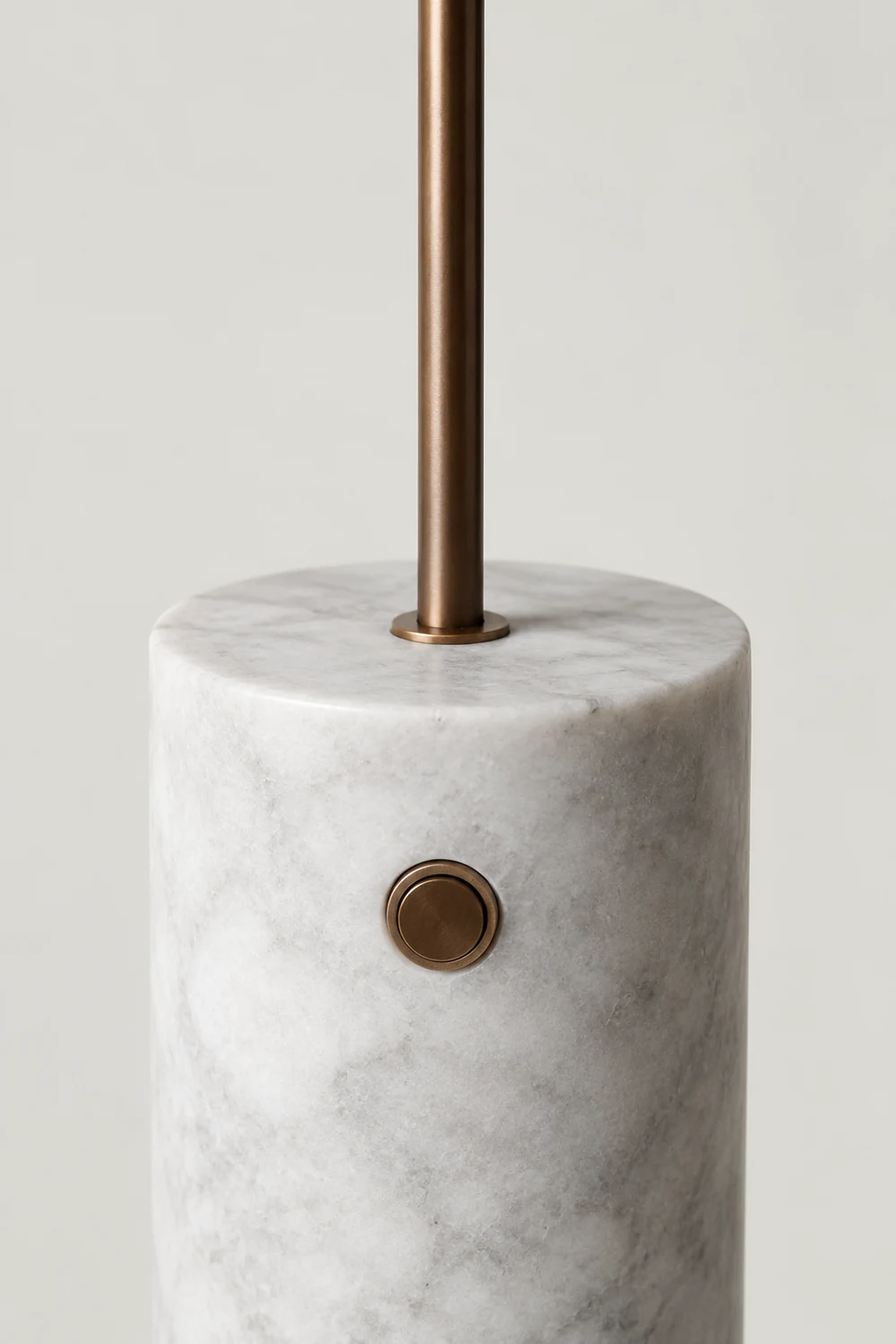 Valentina Eiförmig Stehleuchte, Metall & Marmor, 150CM Lang - Lumpaz
