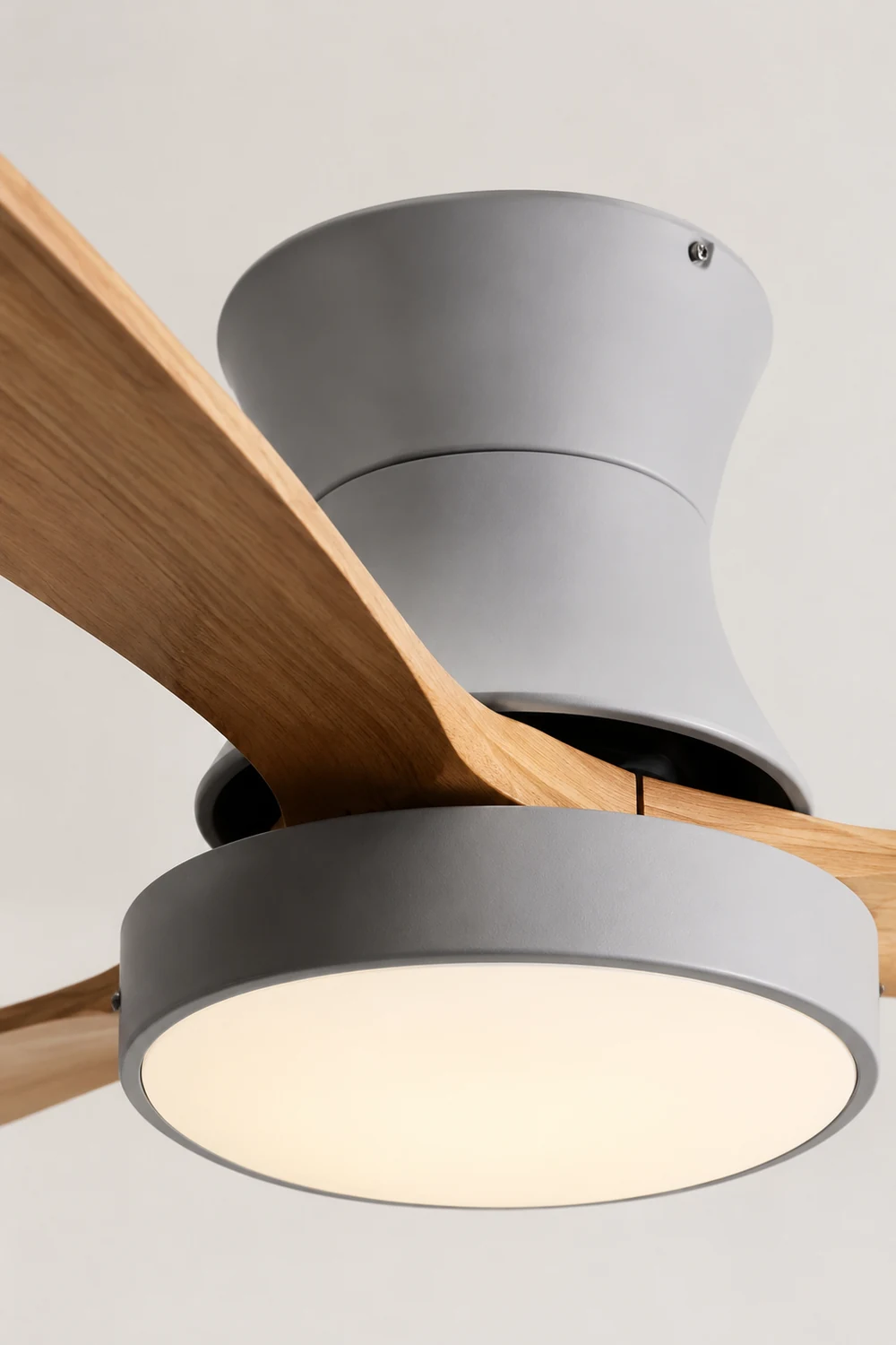 Walters 3-Blatt Deckenventilator mit Beleuchtung, Weiß & Grau, Metall & Holz, ∅132CM - Lumpaz