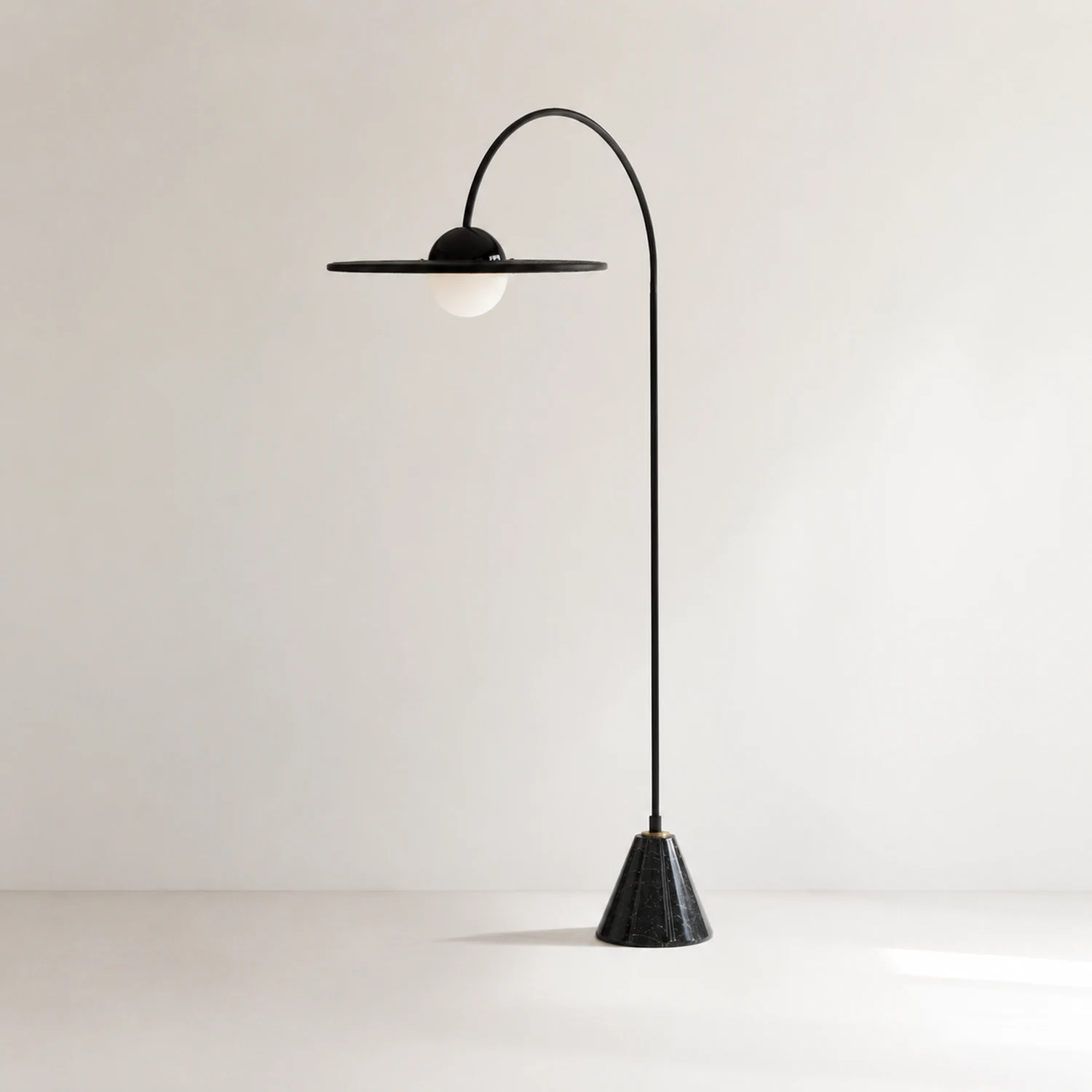 Carins Schwarze Stehlampe, Metall & Glas, 160CM Lang - Lumpaz