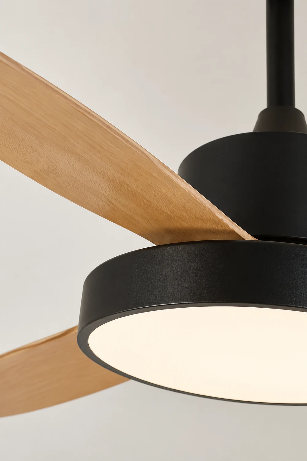 Haydn 3 Blätter Weiß & Schwarz Deckenventilator mit Beleuchtung, ∅100/120/130CM - Lumpaz