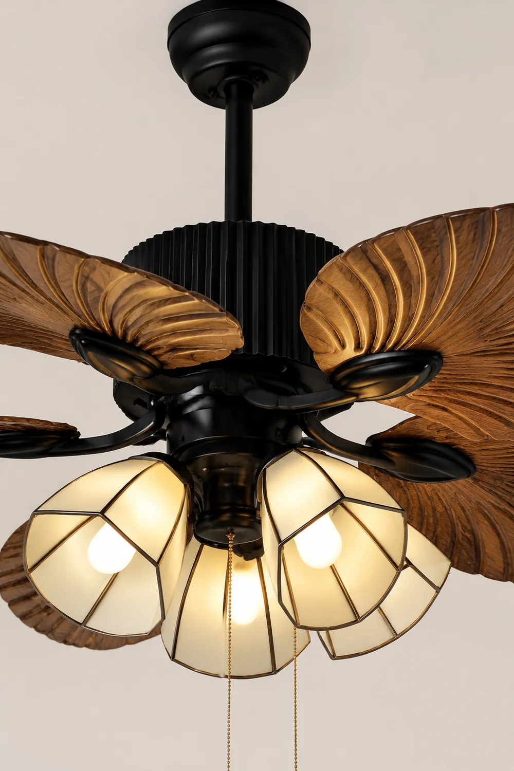 Bella 5-Blatt-Deckenventilator mit Beleuchtung, 3/5-flammig, ∅130CM - Lumpaz