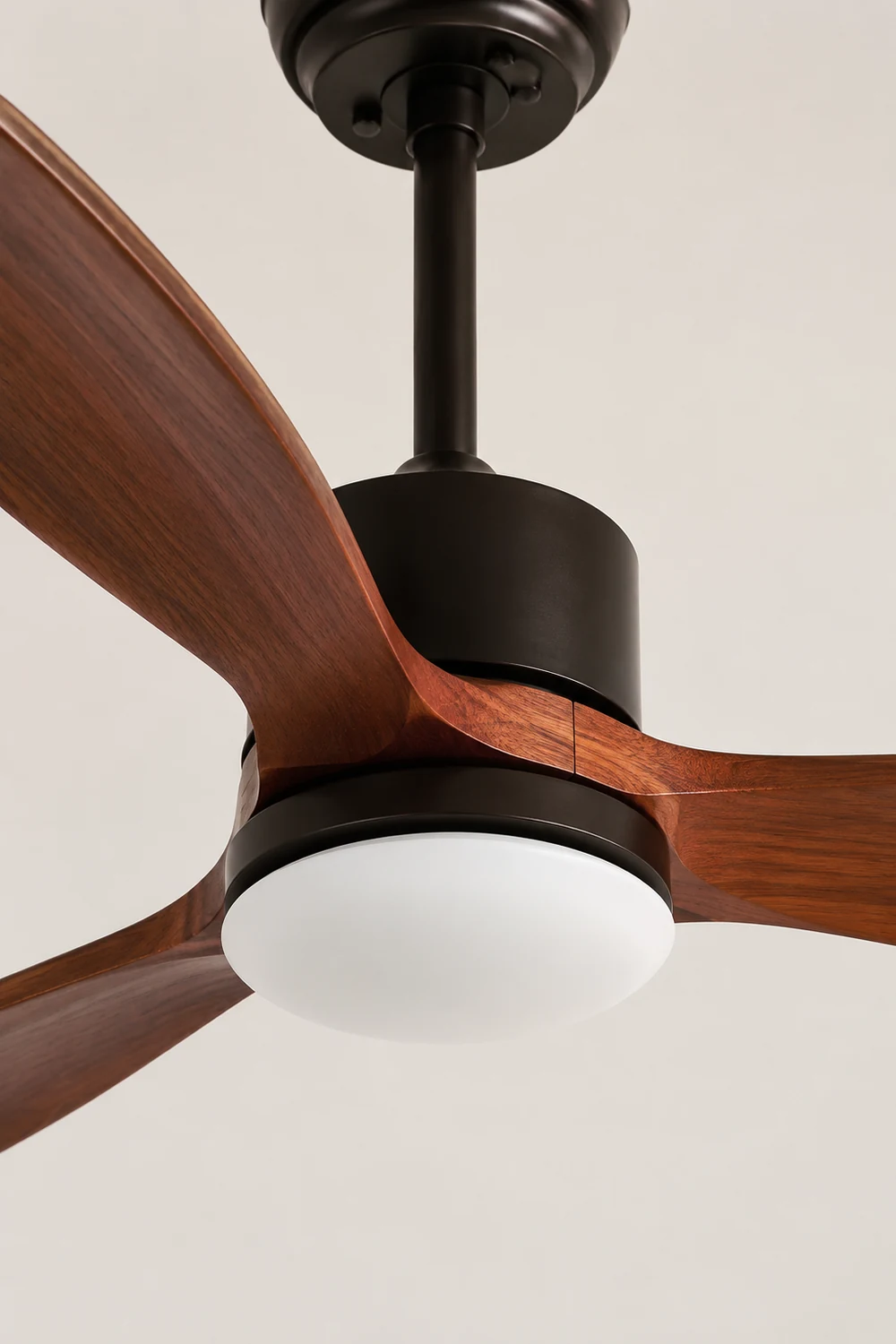 Haydn 3-Blatt Moderner Deckenventilator mit Beleuchtung, 2 Farbe, Metall & Holz, ∅132CM - Lumpaz