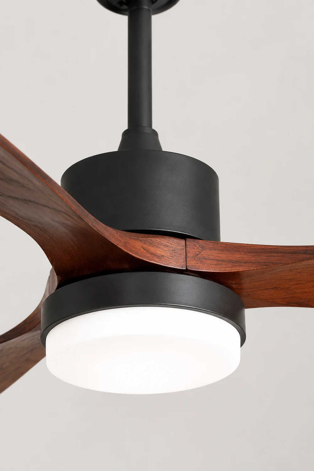 Haydn 3-Blatt Schwarzer Deckenventilator mit Beleuchtung, Metall & ABS, ∅132CM - Lumpaz