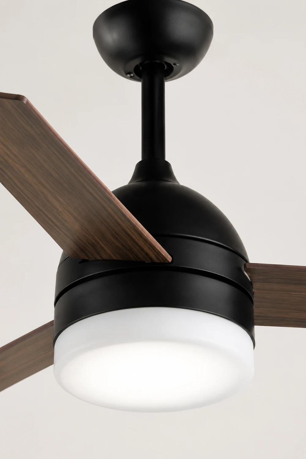 Haydn 3-Blätter Deckenventilator mit Beleuchtung, Schwarz & Weiß, ∅107CM - Lumpaz