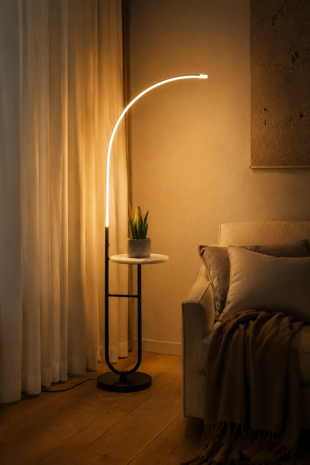 Edge Bogenform Nachttisch Stehleuchte, 165CM Lang - Lumpaz