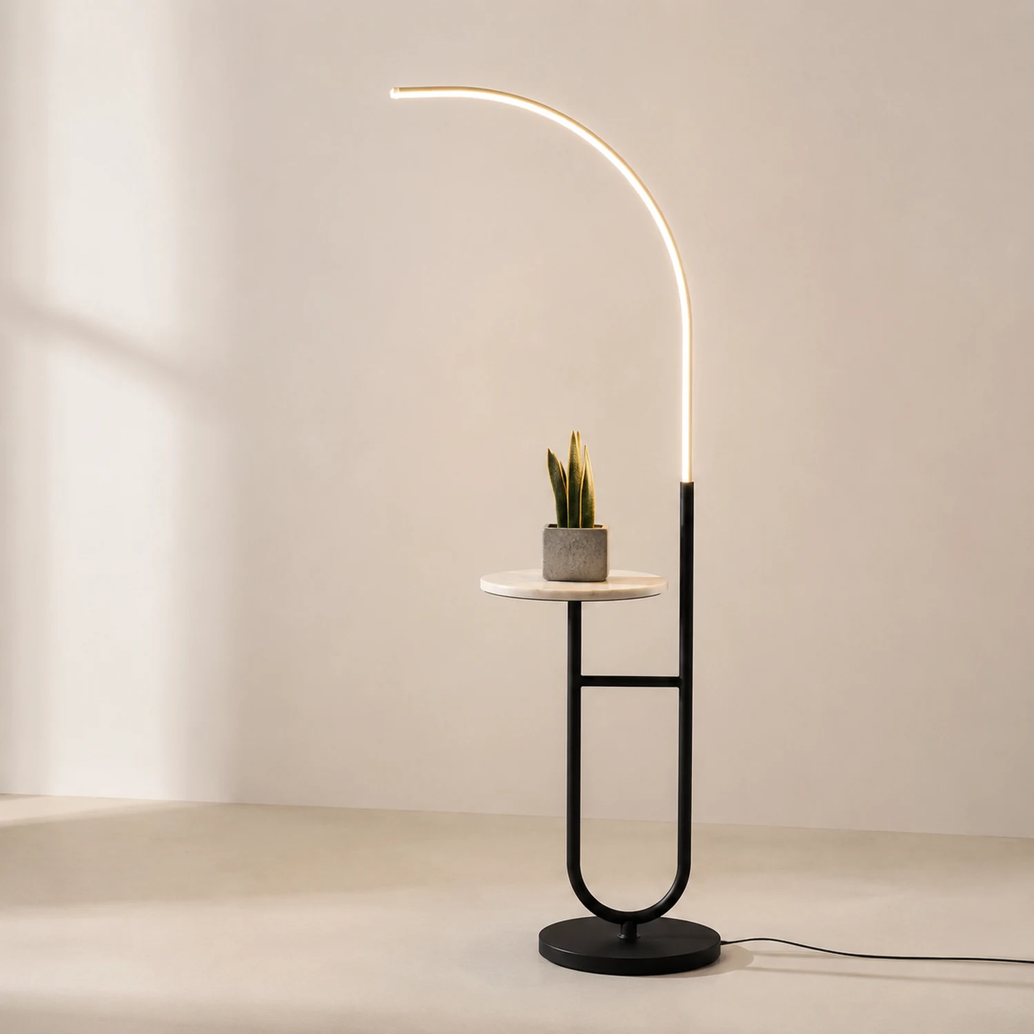 Edge Bogenform Nachttisch Stehleuchte, 165CM Lang - Lumpaz