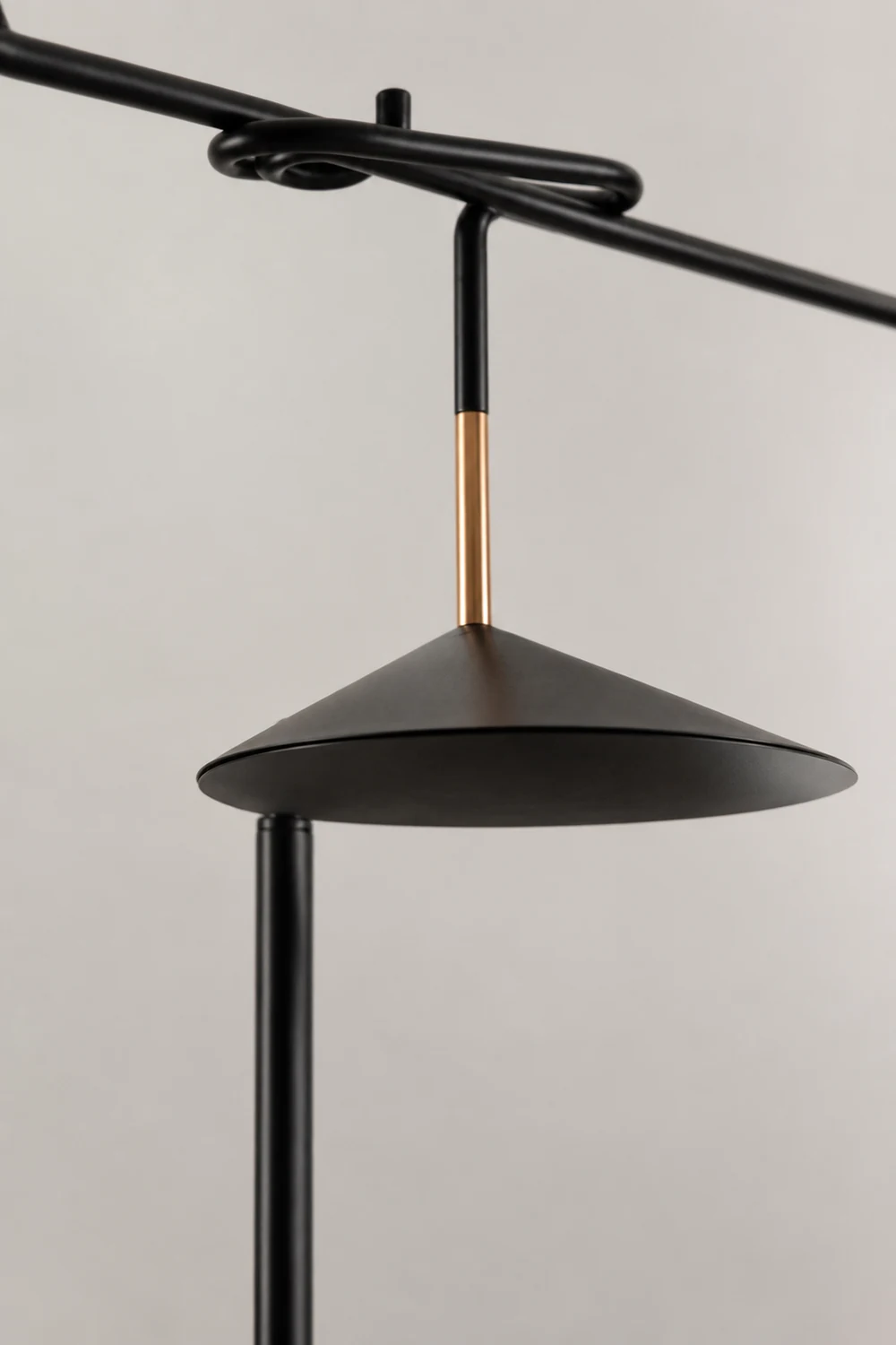 Carins Verstellbar Bogen Stehleuchte, Metall, 196CM Lang - Lumpaz