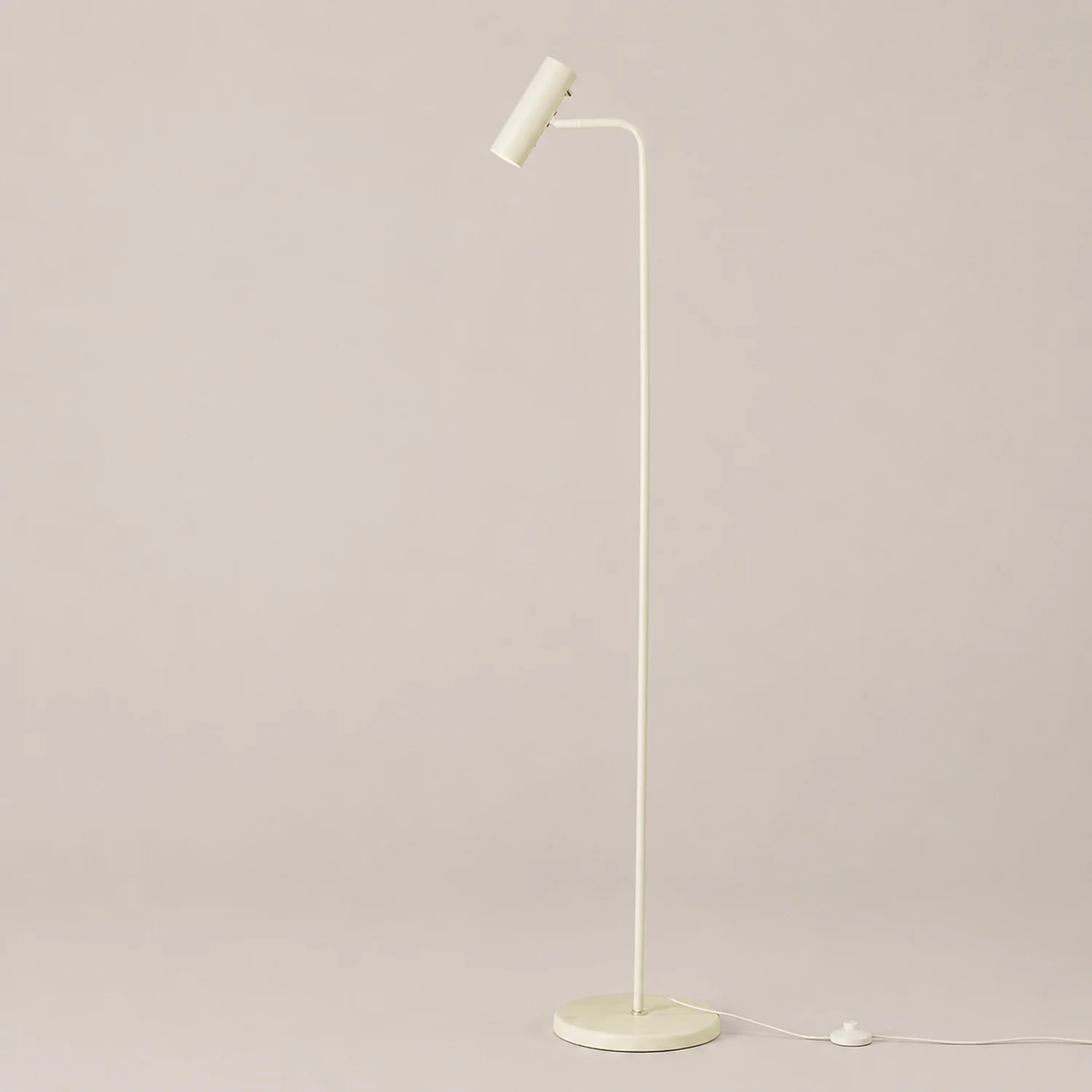 Freja Minimalistisch Stehleuchte, Metall, 155CM Lang - Lumpaz