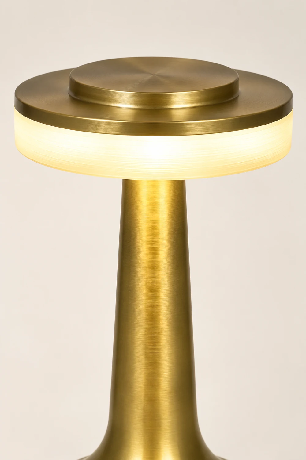 Salgado Pilz Tischlampe, 3 Farben - Lumpaz