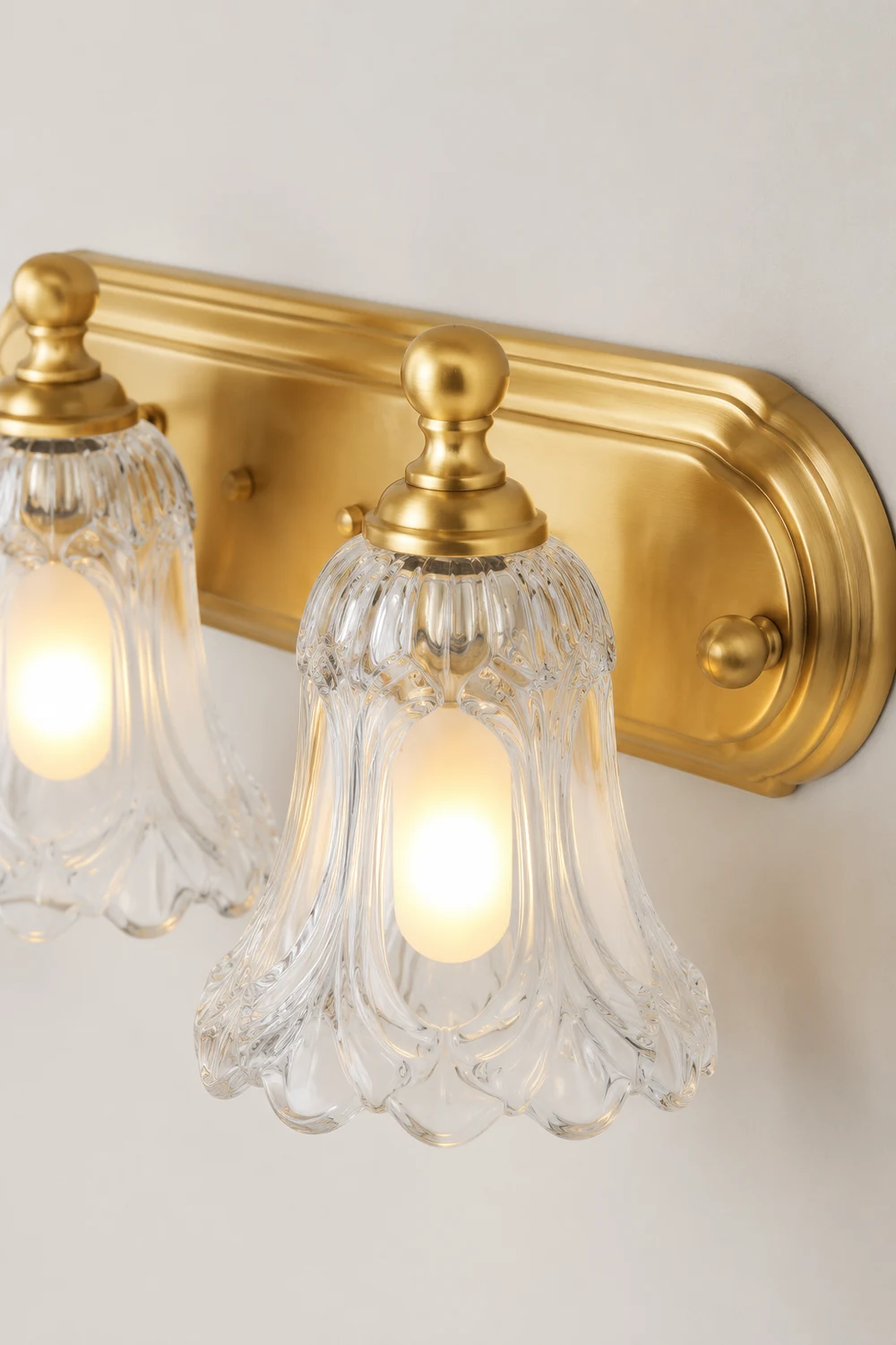 Félicie Spiegel Front Bell Shade Vanity Wandleuchte - Lumpaz