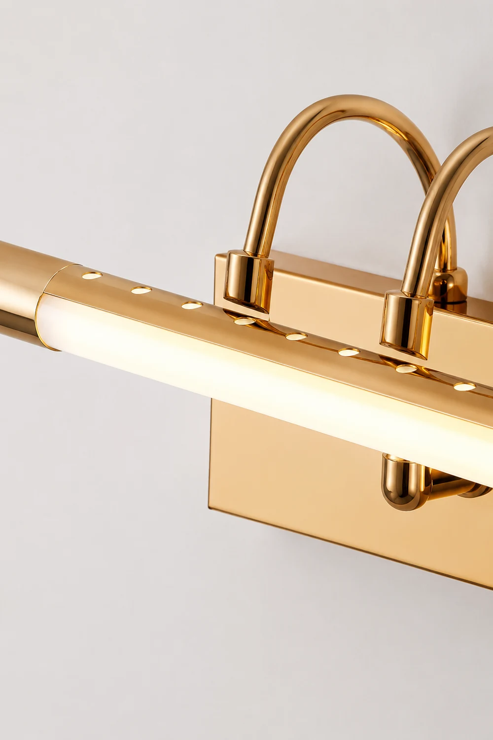 Eryn Goldene Spiegelfront Waschtisch-Wandleuchte - Lumpaz