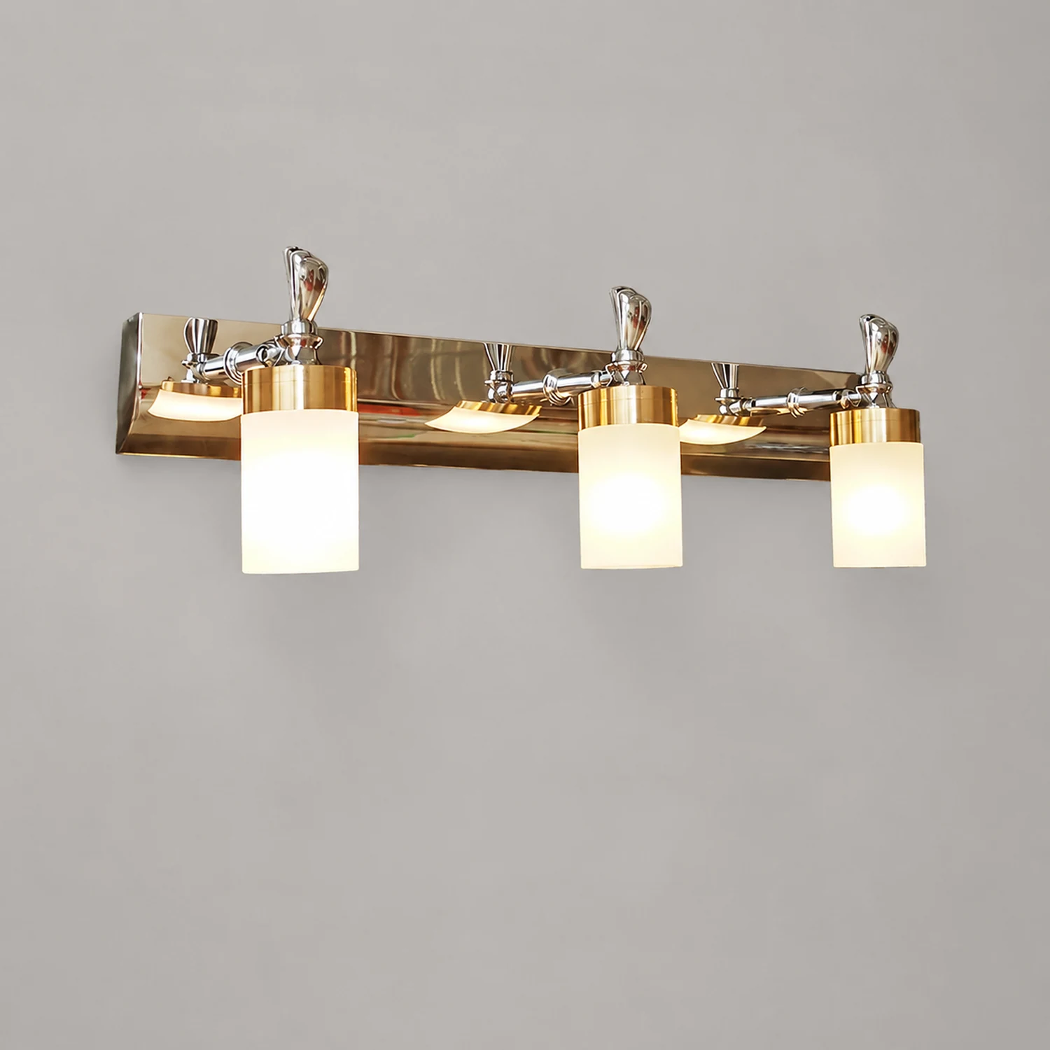 Leigh Rostfreier Spiegelfront Waschtisch-Wandleuchte, 2/3/4-flammig - Lumpaz