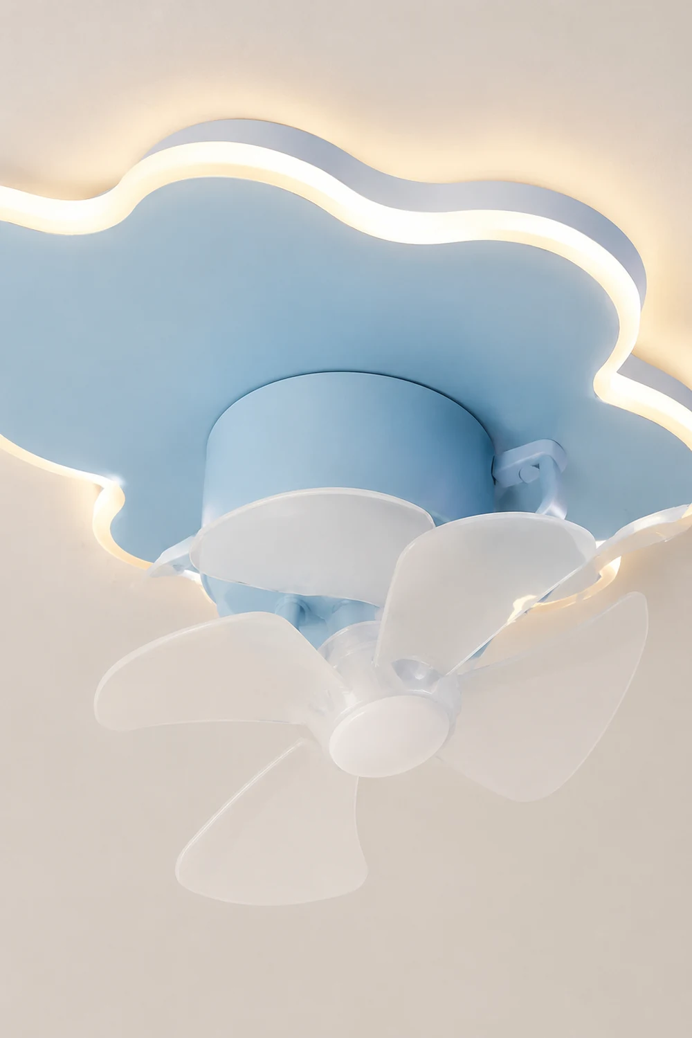 Minori Deckenventilator mit Beleuchtung Wolke, 3 Farben, 55CM/58CM Lang - Lumpaz