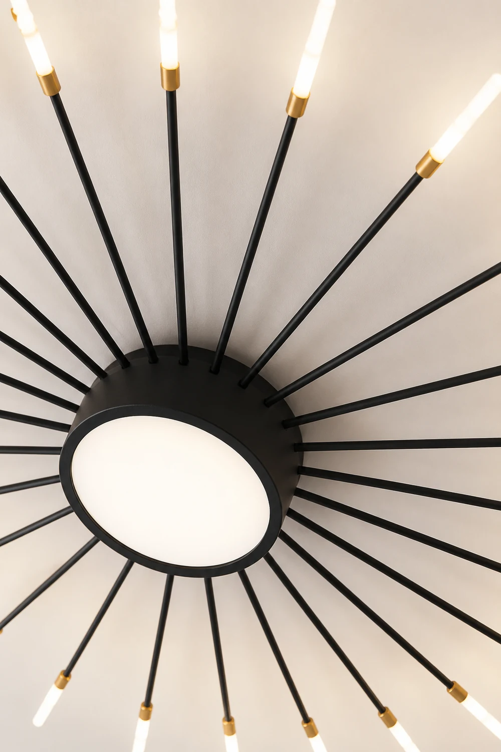 Moderne LED Deckenleuchte aus Metall Dauerhaft für Wohnzimmer - Lumpaz