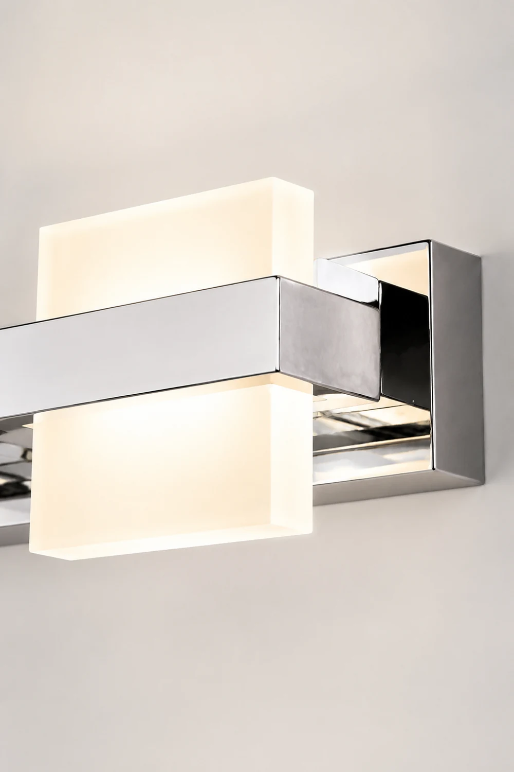Leigh Spiegelfront Waschtisch-Wandleuchte, L12/32/50/68CM - Lumpaz