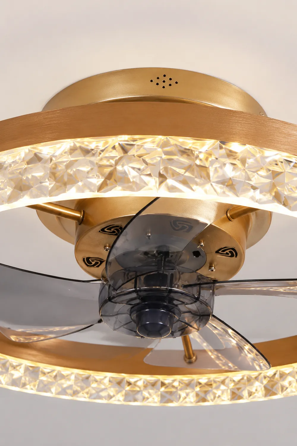 Kirsten Deckenventilator mit Beleuchtung, 4 Farben, ∅50CM - Lumpaz