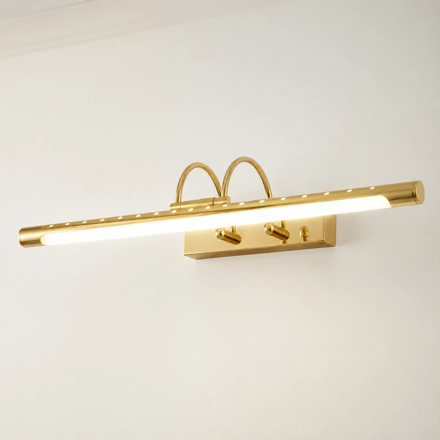 Eryn Goldene Spiegelfront Waschtisch-Wandleuchte - Lumpaz