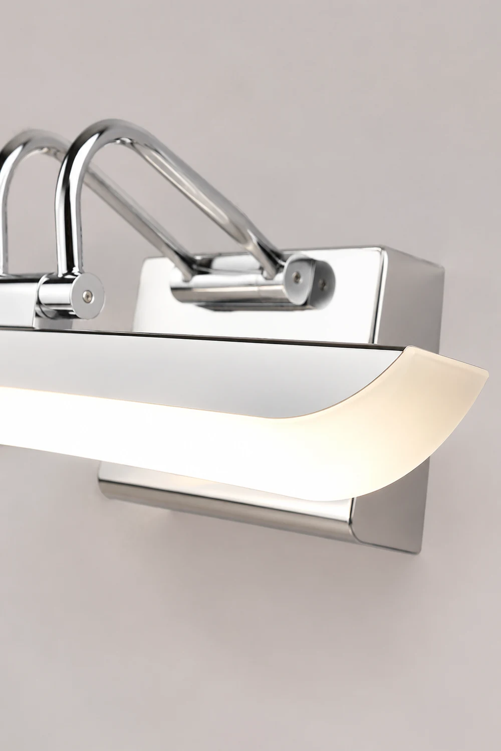 Leigh Spiegelfront Waschtisch-Wandleuchte, L 42/52/62/72CM - Lumpaz