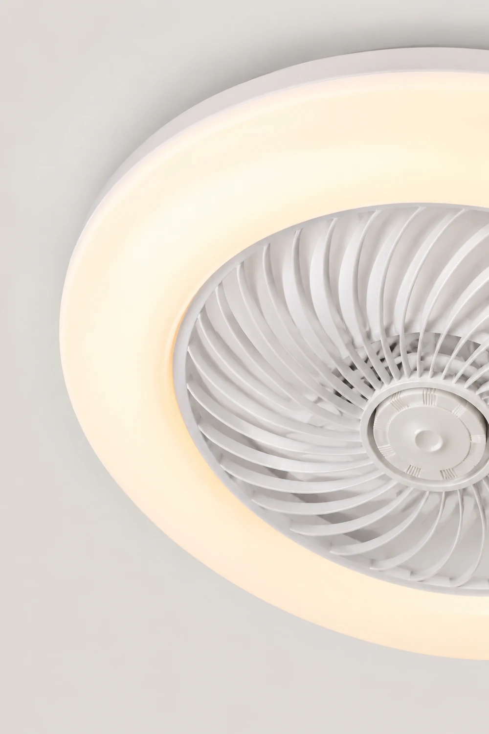 Quinn Deckenventilator mit Beleuchtung, 4 Farben, ∅45/52CM - Lumpaz