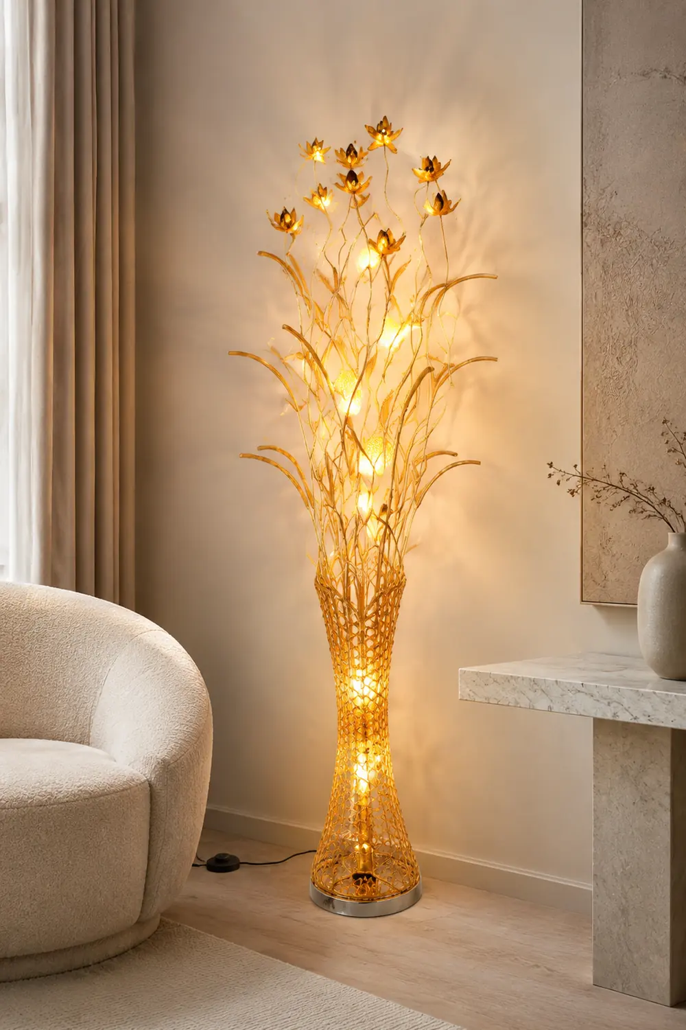Bella Blumenvase Goldene Stehlampe, 150CM Lang - Lumpaz