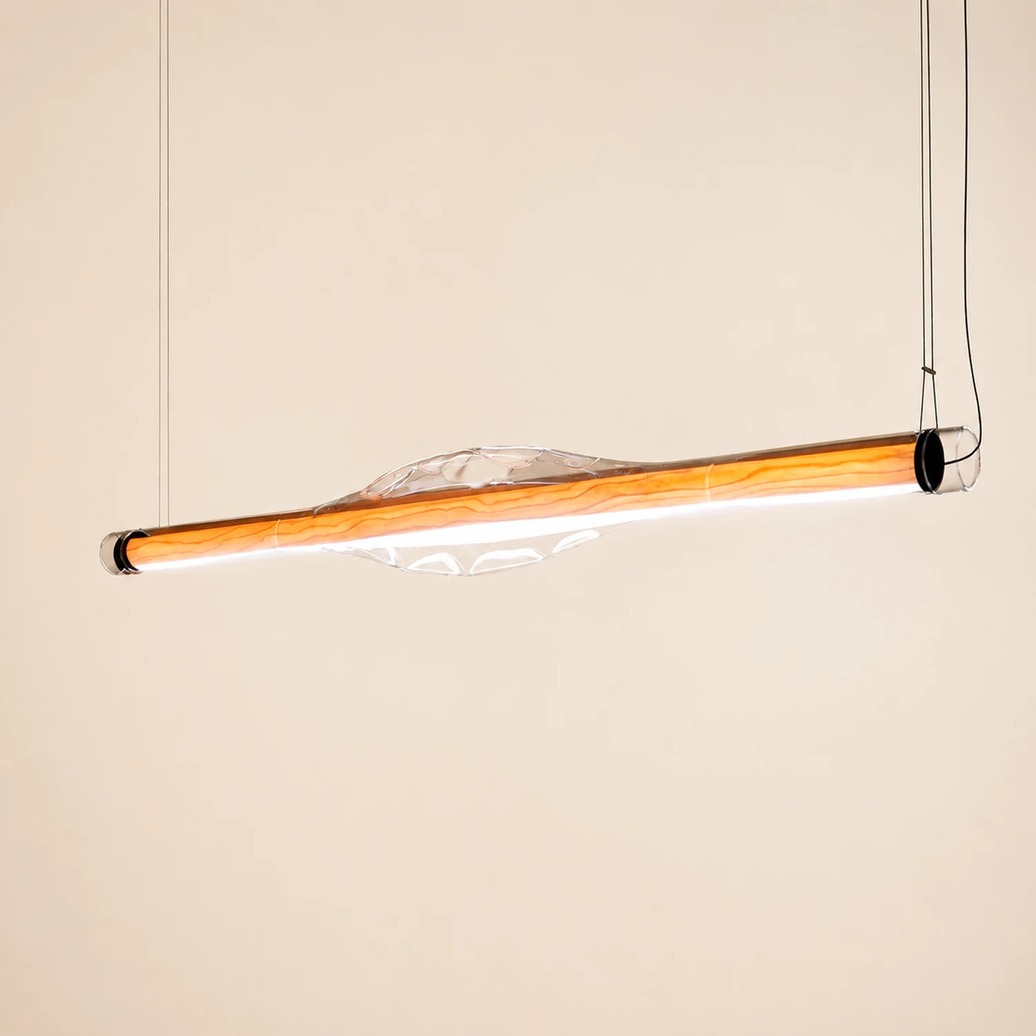 Edge Pendelleuchte, Metall & Glas, 2 Farben,121CM Lang - Lumpaz