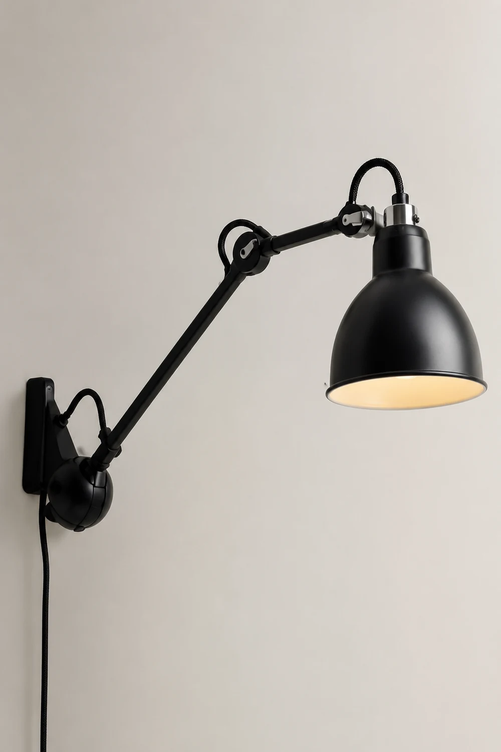 Brady Verstellbare Wandleuchte, Metall, 5 Farben - Lumpaz