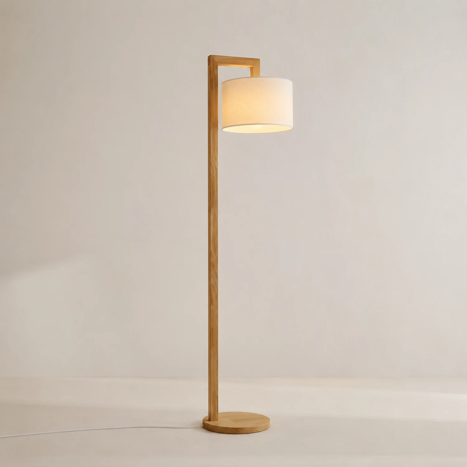 Ozawa Rechtwinkliger Arm Stehlampe, Holz & Textil, 155CM Lang - Lumpaz