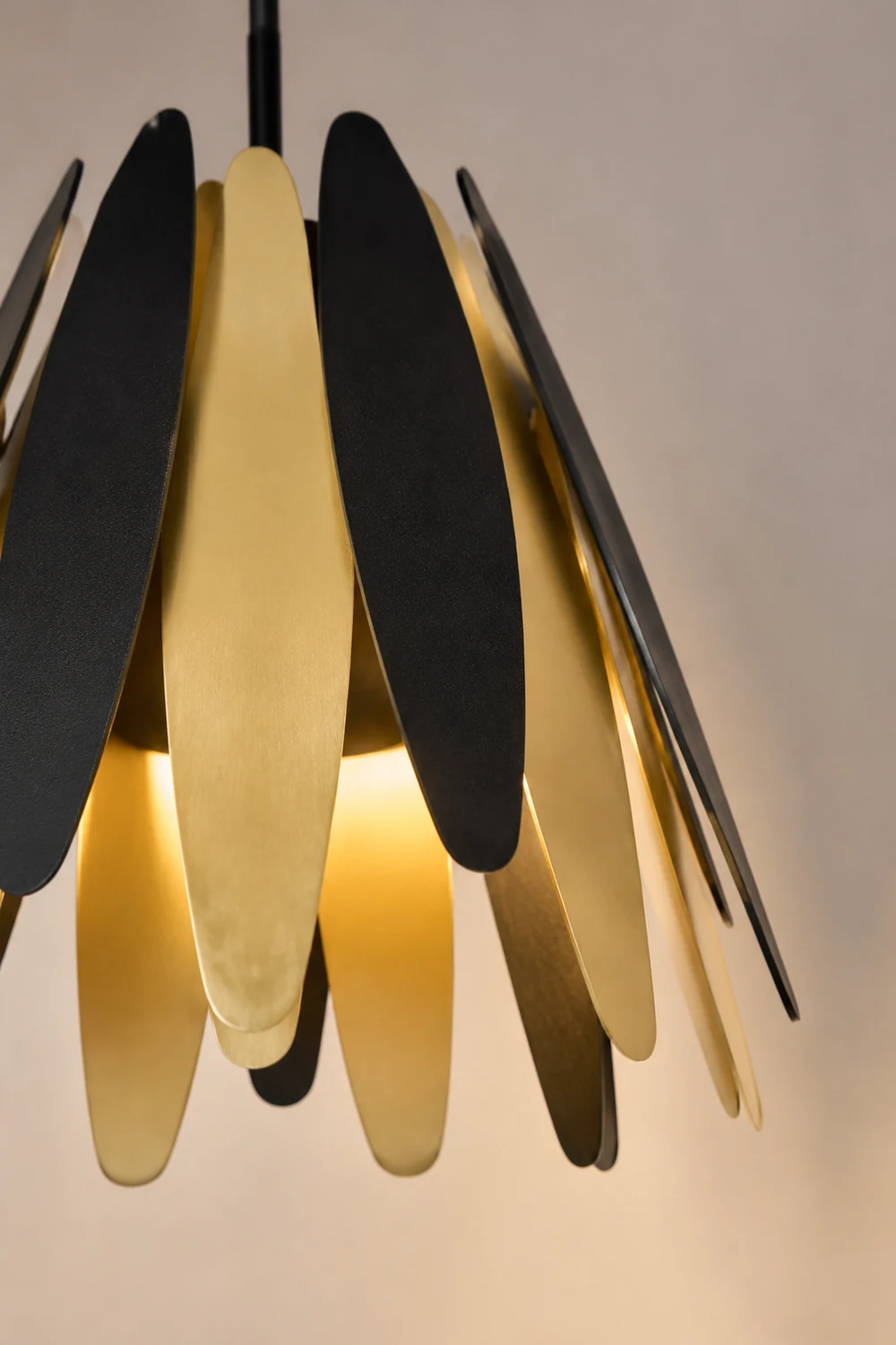 Nazifa Schwarz & Gold Cluster Pendelleuchte, 1/4-flammig - Lumpaz