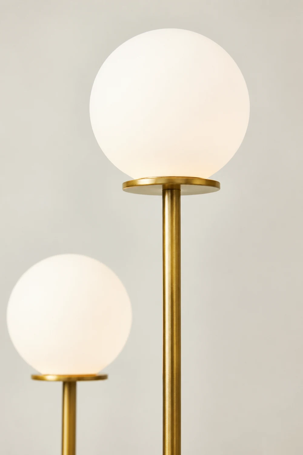 Valentina U-förmige Stehlampe, Messing & Glas, 165CM Lang - Lumpaz