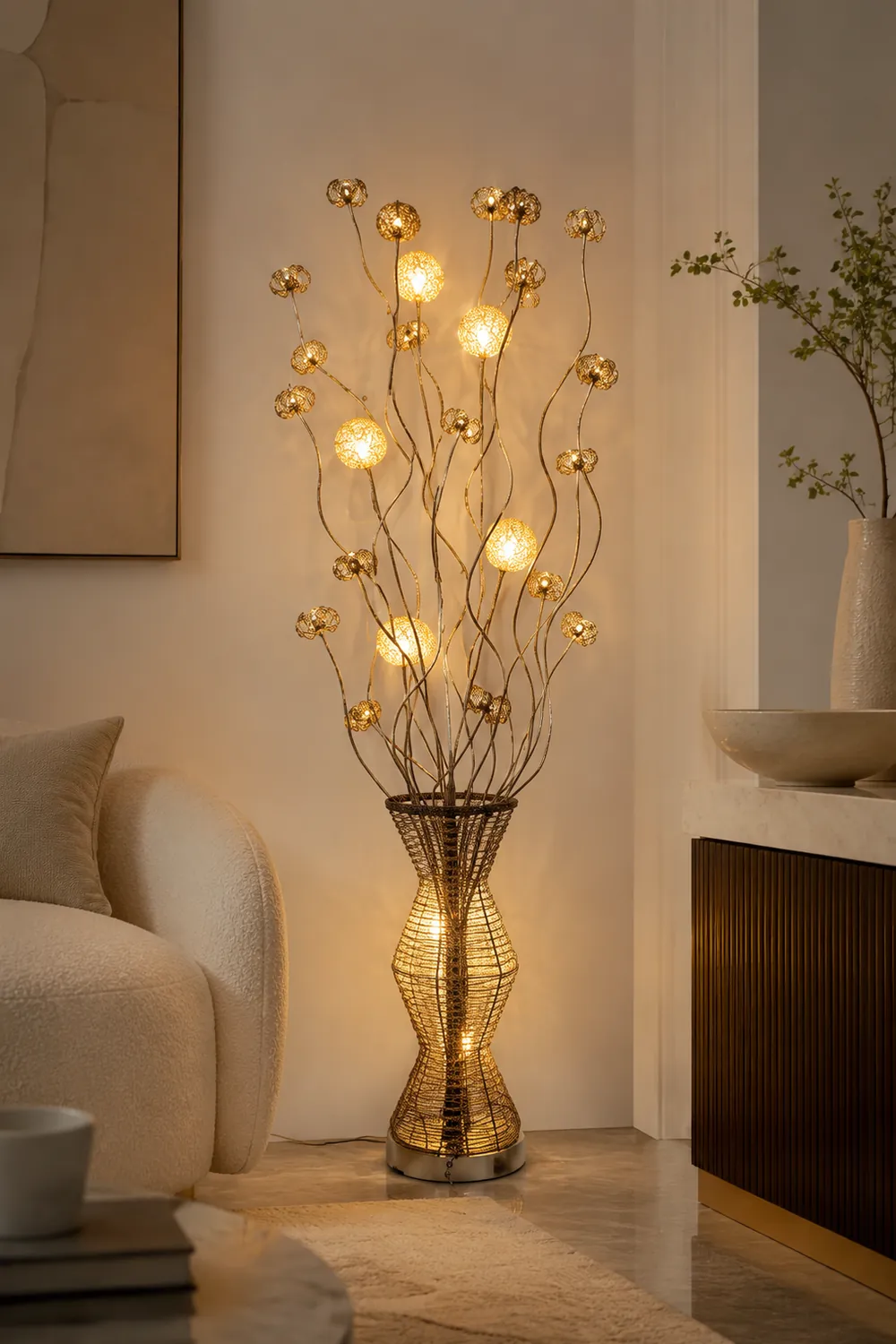 Bella Blumenvase Goldene Stehlampe, 160CM Lang - Lumpaz