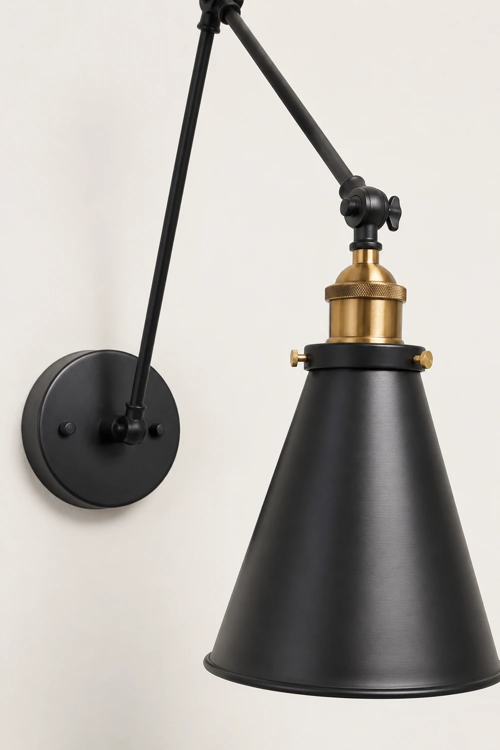 Brady Konische, verstellbare Wandleuchte, Metall - Lumpaz