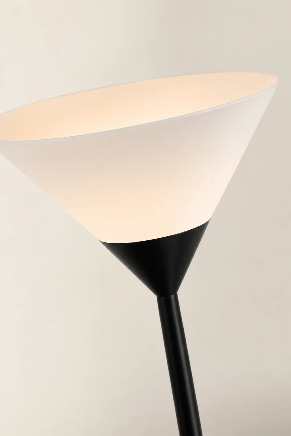 Morandi Stehlampe, Metall, 5 Farben, 130CM Lang - Lumpaz