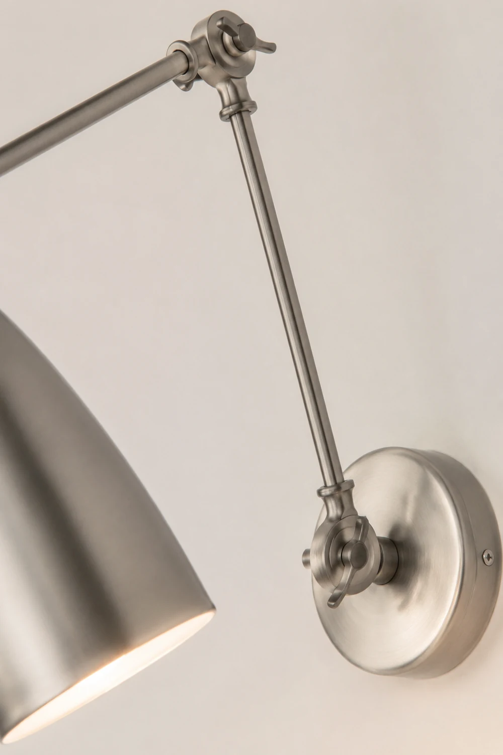 Brady Verstellbare Wandleuchte, Metall, 3 Farben - Lumpaz