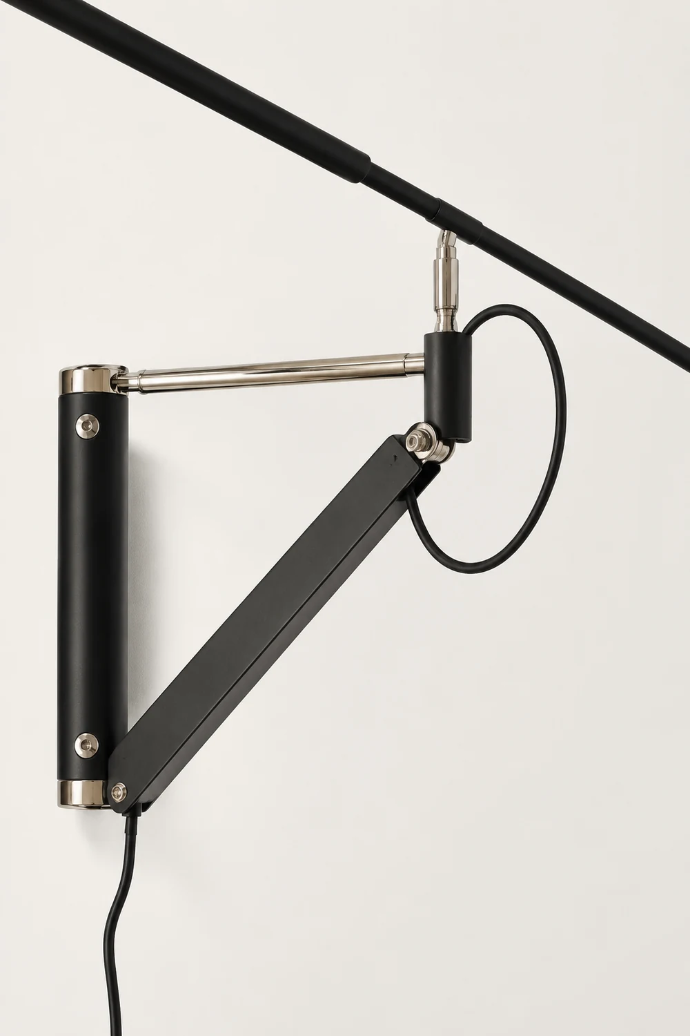 Brady Lange Schwenkarm-Wandleuchte, 2 Farben 130CM Lang - Lumpaz