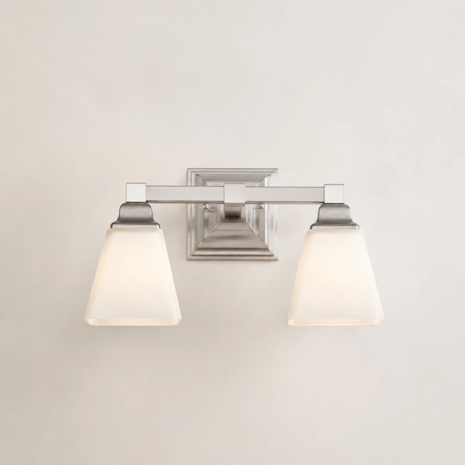 Eyrn Opal Spiegelfront Waschtisch-Wandleuchte, 2/3-flammig, 31/50CM Lang - Lumpaz