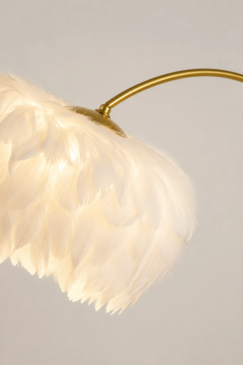 O'Moore Bogen Feder Stehlampe Mit Einem Kleinen Tisch, Metall, 150CM Lang - Lumpaz
