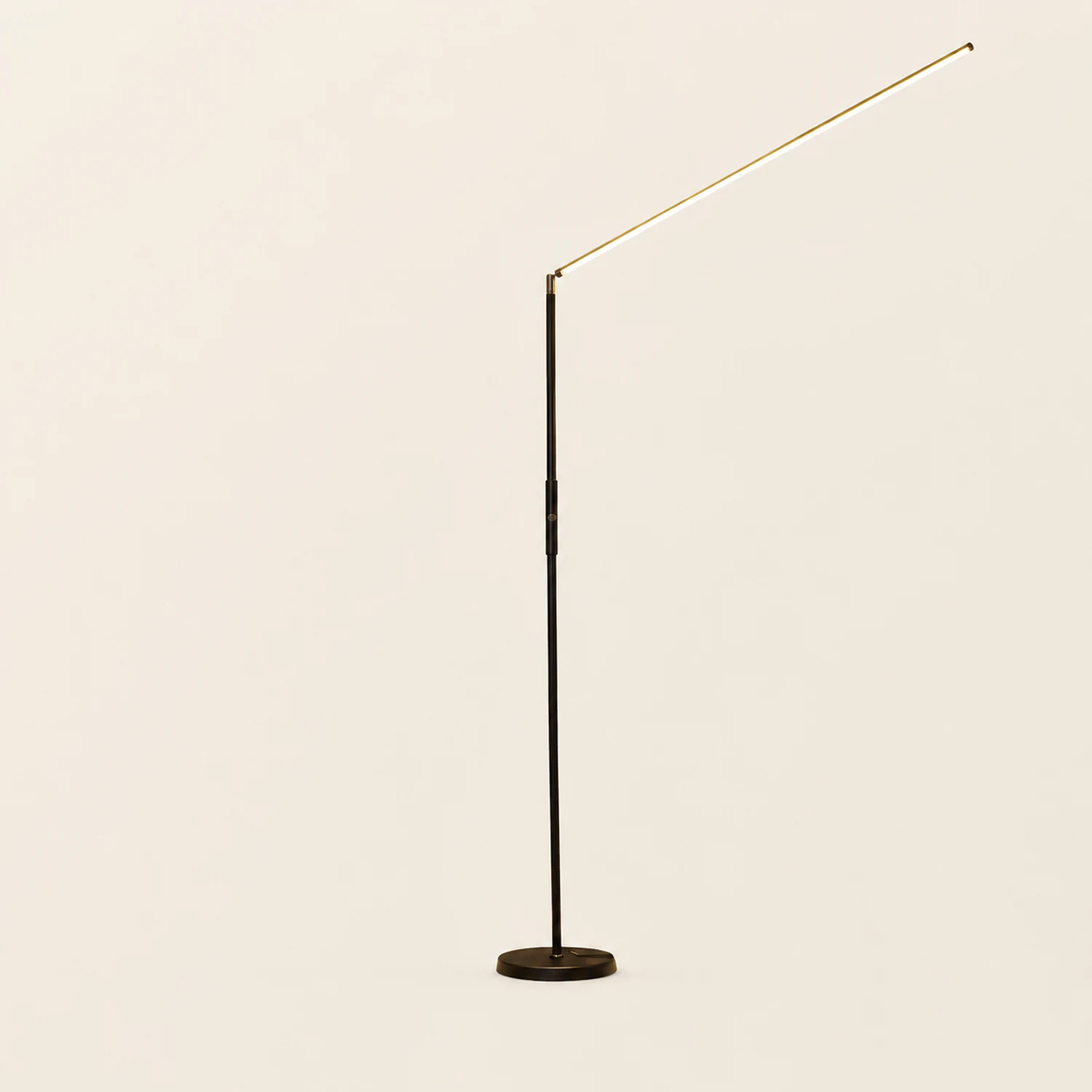 Edge Lineare Stehleuchte, Metall, 150CM Lang - Lumpaz