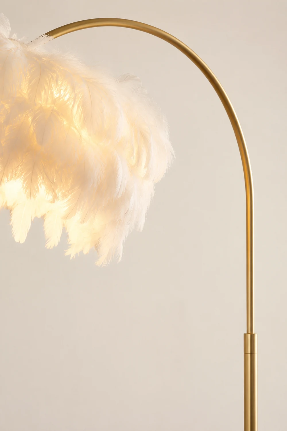 O'Moore Bogen Feder Stehlampe Mit Einem Kleinen Tisch, Metall, 150CM Lang - Lumpaz