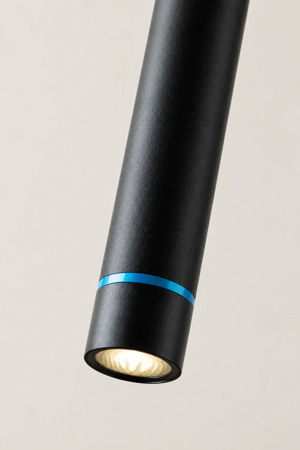 Edge Pendelleuchte Zylinderförmig, 2 Farben, 30CM/50CM/60CM Lang - Lumpaz