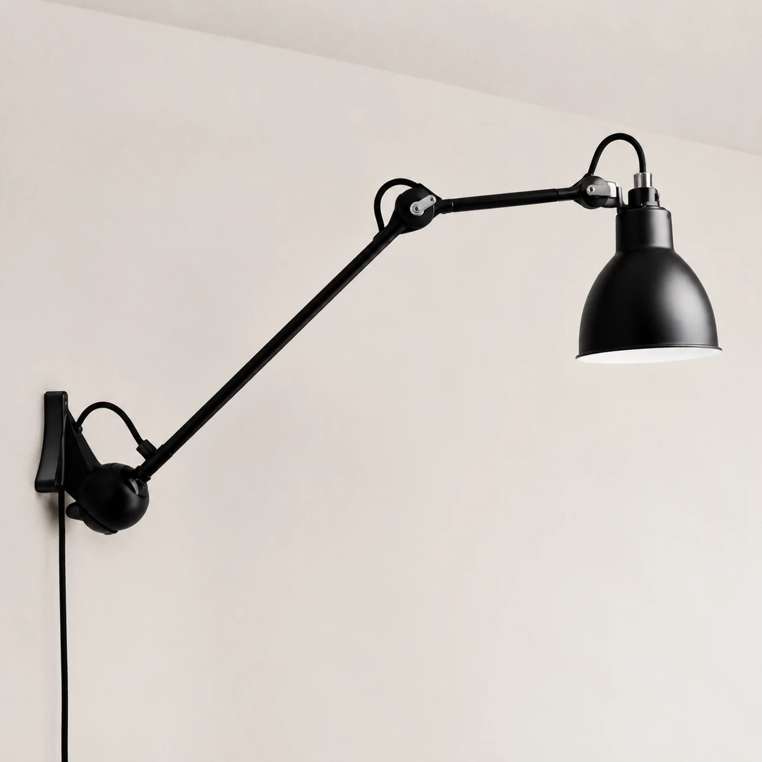 Brady Verstellbare Wandleuchte, Metall, 5 Farben - Lumpaz