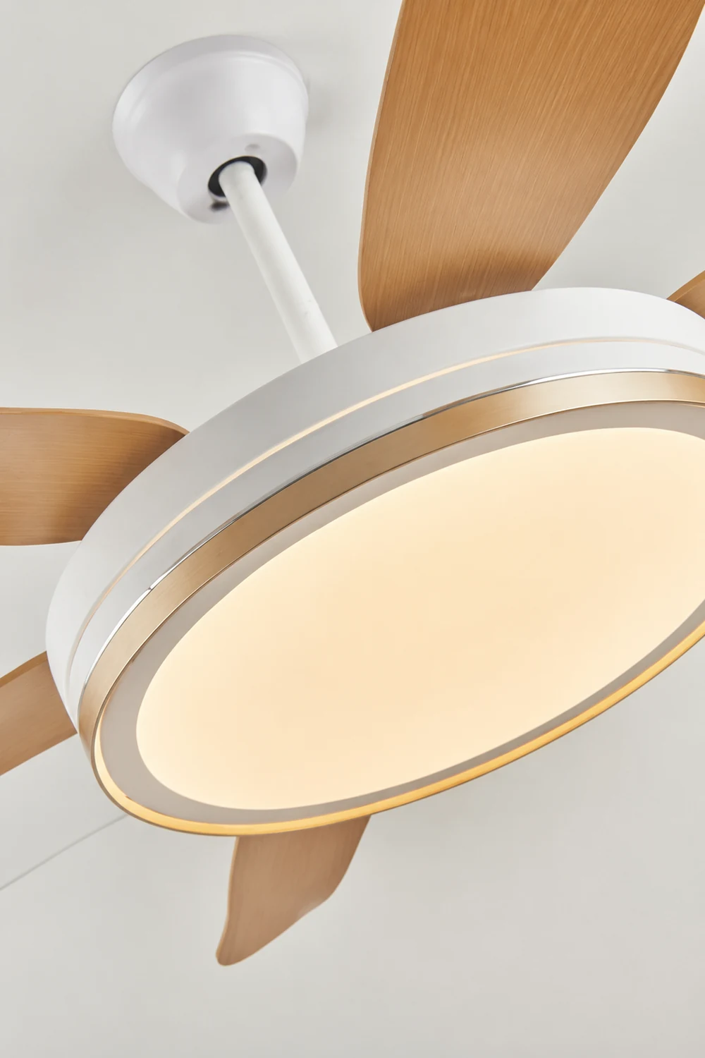 Haydn 6-Blatt-Deckenventilator mit Beleuchtung, ∅130/152CM - Lumpaz