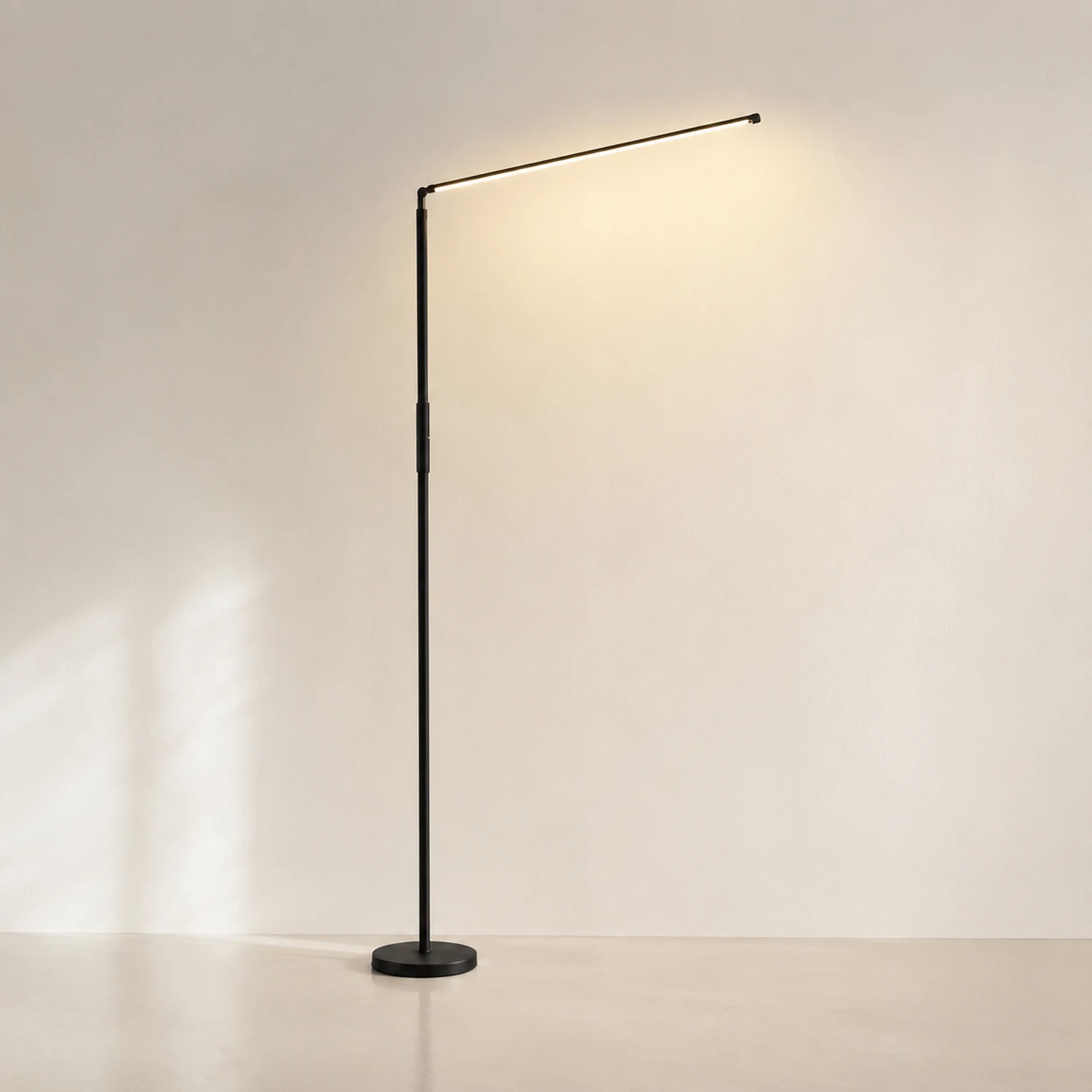 Edge Lineare Stehleuchte, Metall, 150CM Lang - Lumpaz