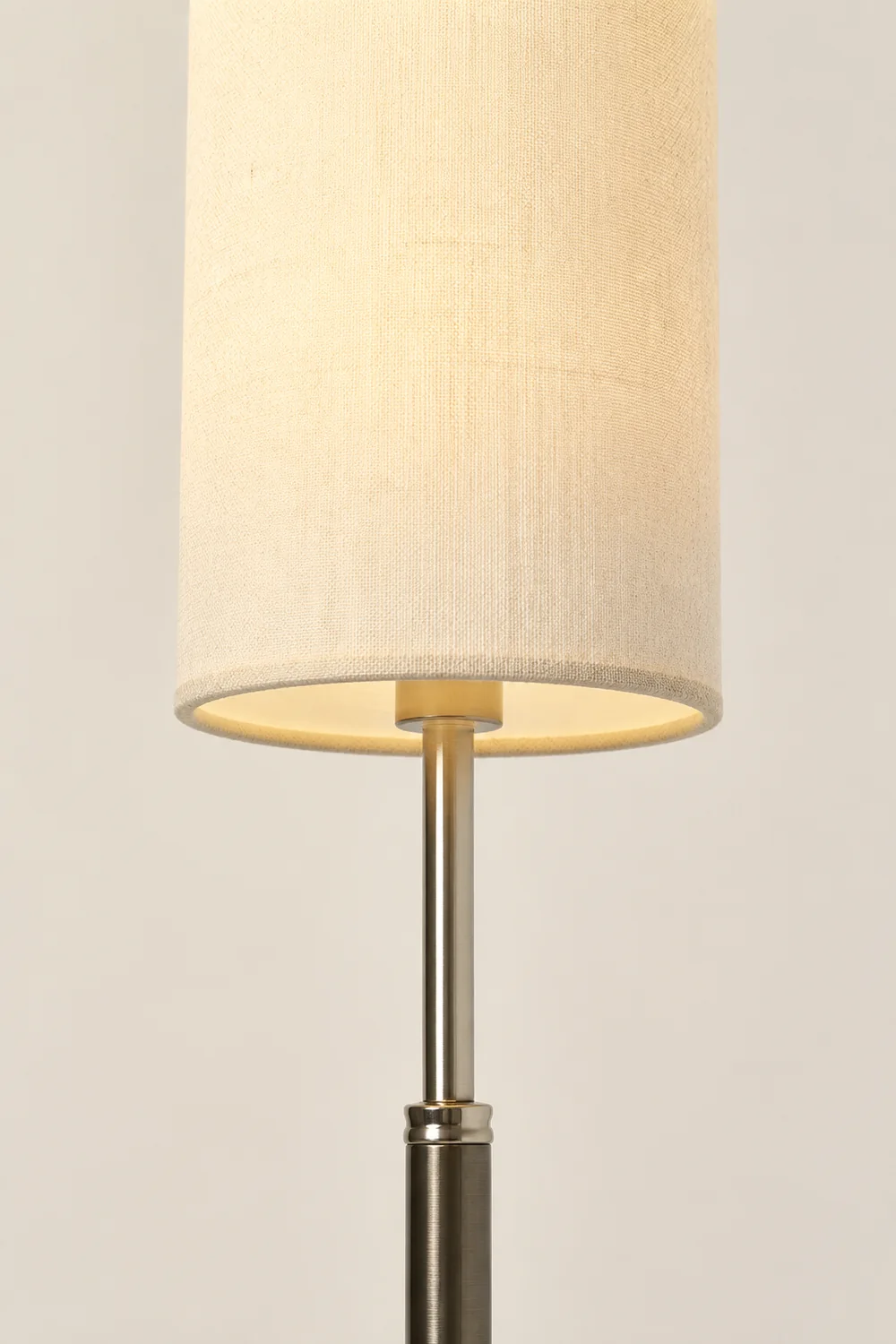 Eryn Zylinderförmige Stehlampe, Metall & Stoff, 180CM Lang - Lumpaz