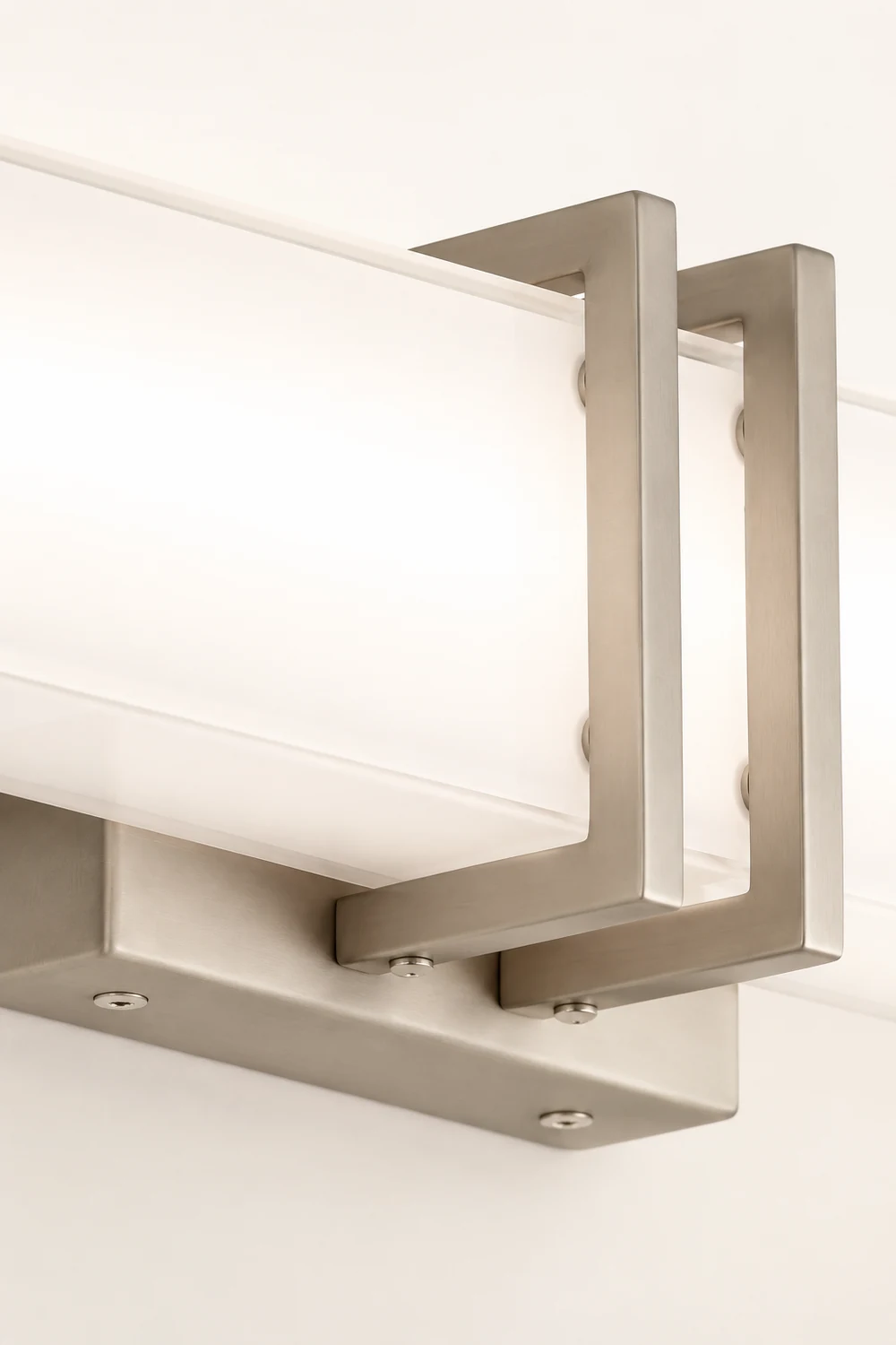 Leigh Nickel Spiegelfront Waschtisch-Wandleuchte, 60CM Lang - Lumpaz