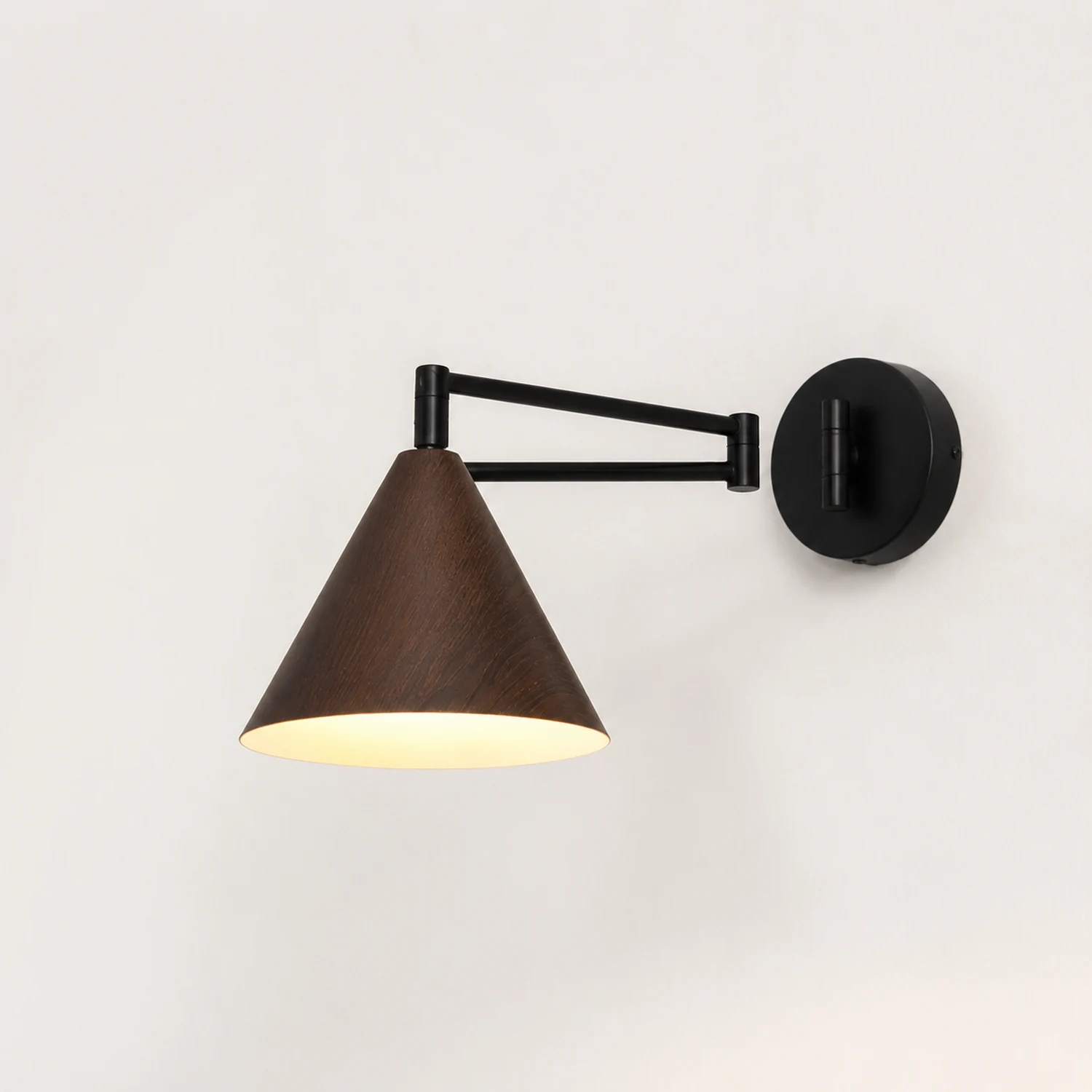 Ozawa Verstellbare Wandleuchte in Kegelform, Metall & Holz - Lumpaz